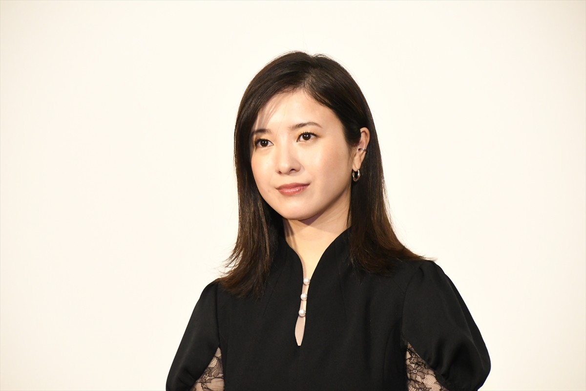 吉高由里子、大河ドラマ放送開始まで1ヵ月を切り「血が出るぐらいドキドキしています」