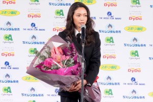 二階堂ふみ、「第48回報知映画賞」授賞式に登場