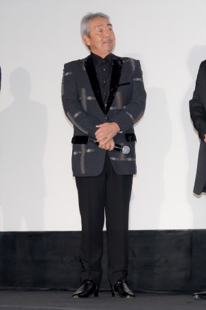 寺尾聰、映画『屋根裏のラジャー』初日舞台挨拶に登場