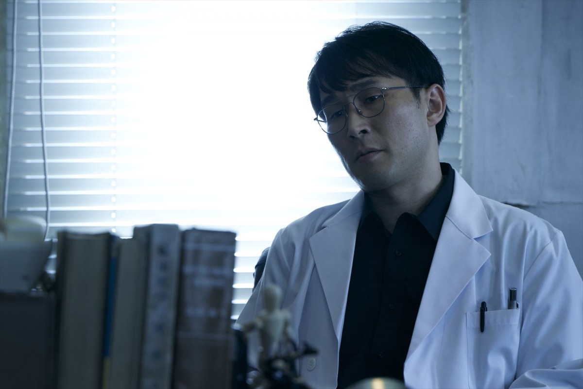 シソンヌ・じろう主演の心霊ミステリードラマ『心霊内科医　稲生知性』2ndシーズン、4夜連続放送！