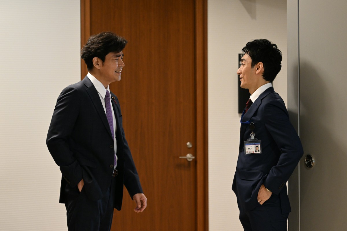 『罠の戦争』草なぎ剛、6年ぶりの民放ドラマ主演作　政治家秘書の復讐劇が開幕！