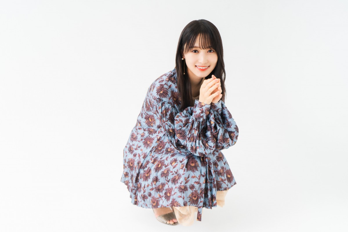 菅井友香、ソロ1年目は全力疾走「止まらずに駆け抜けたい」　櫻坂46卒業後の変化も