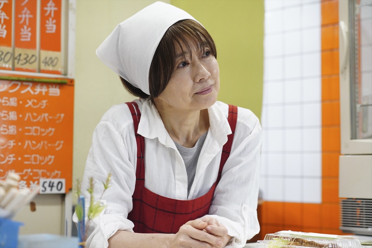 有村架純主演『ちひろさん』、個性派キャラクターそろいの場面写真を原作漫画とともに公開