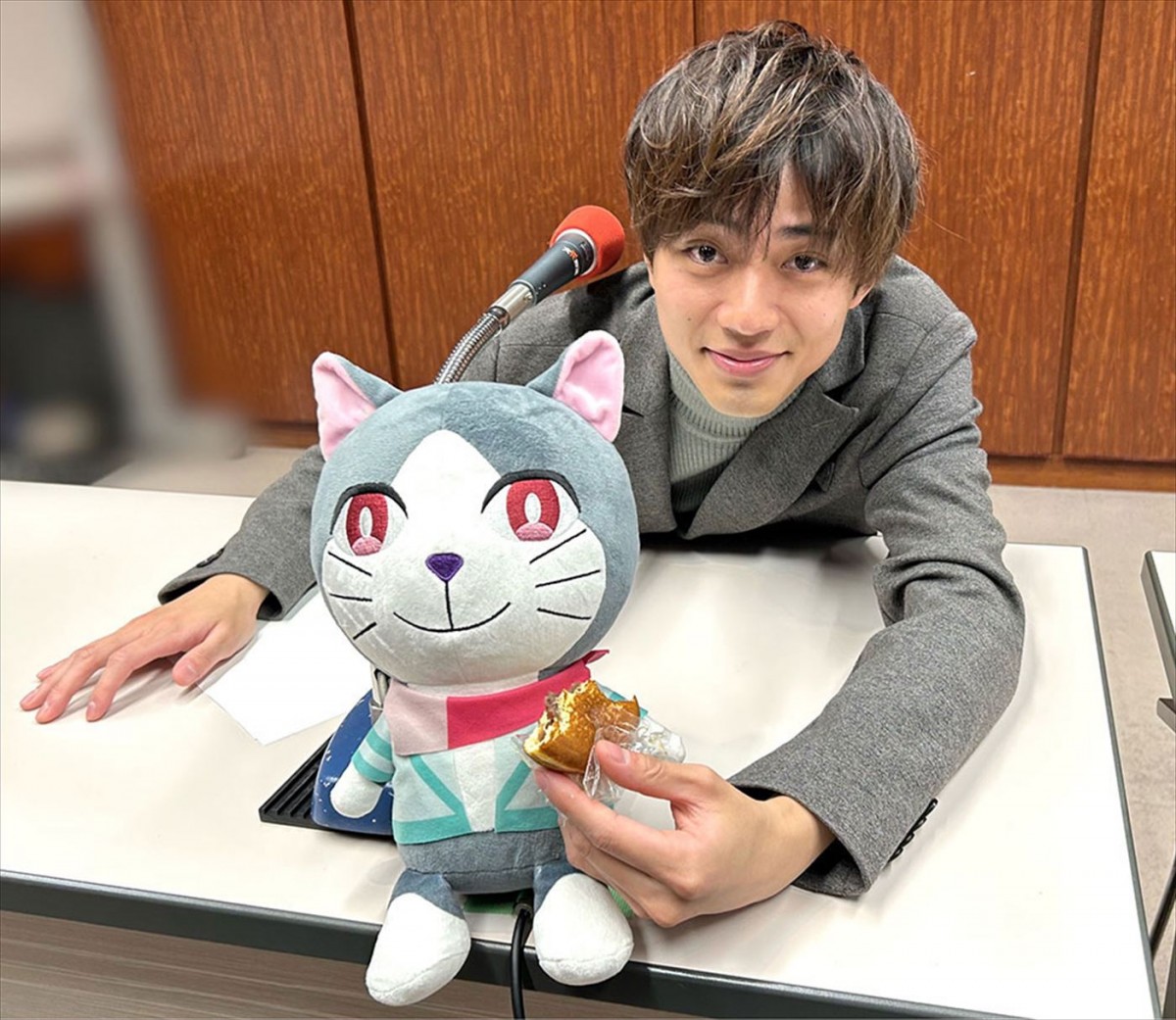 『映画ドラえもん のび太と空の理想郷』でソーニャ(手前)の声優を務めたKing & Prince・永瀬廉