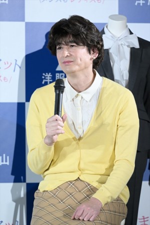 博多大吉、洋服の青山「フレッシャーズ安心おまとめセット」新CM記者発表会に登場