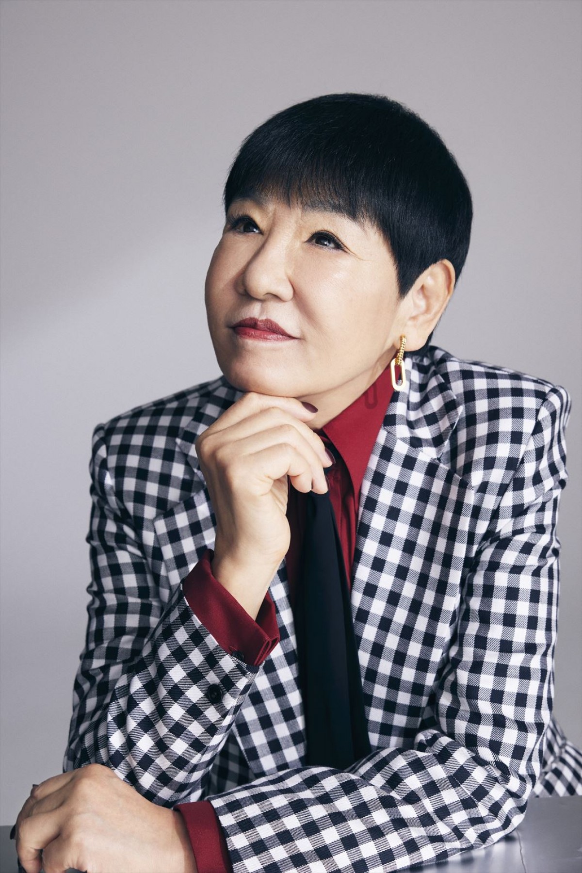 和田アキ子、オプティマスプライマルに変形！　『トランスフォーマー／ビースト覚醒』玩具シリーズアンバサダーに就任