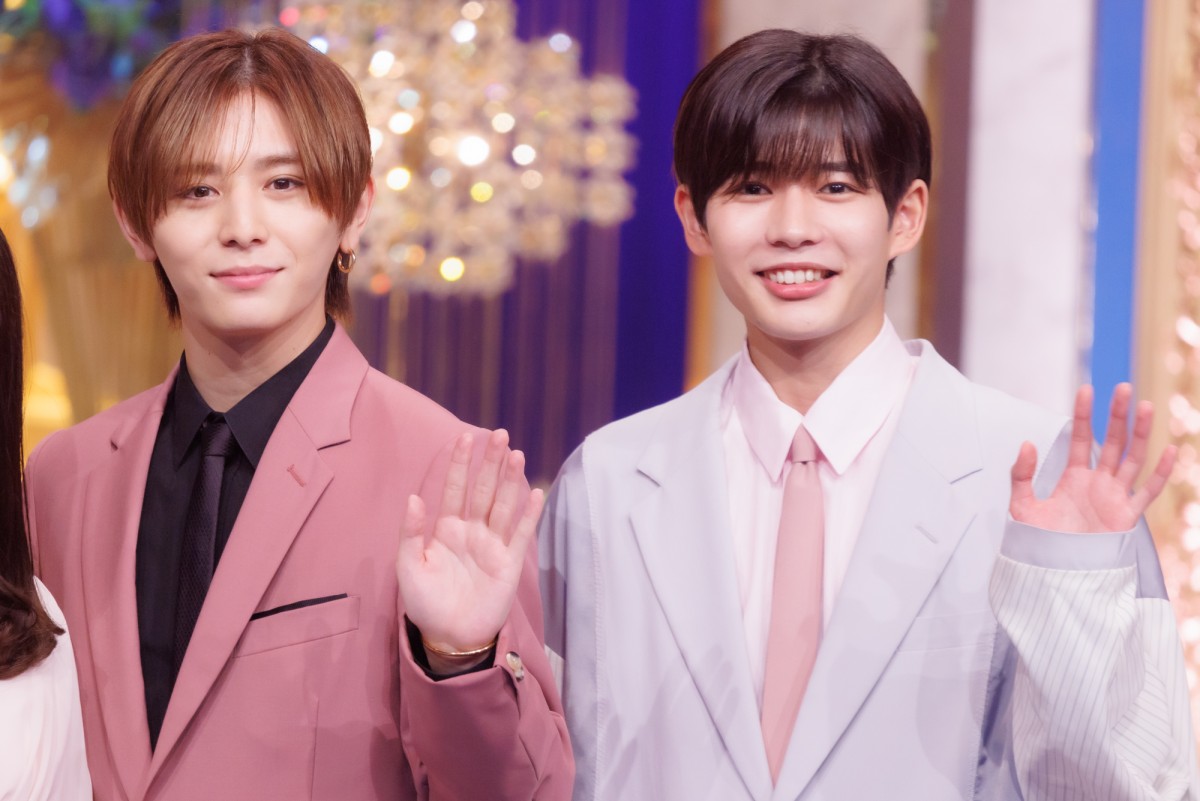 「TBS 春ドラマ合同会見」に登場した(左から)山田涼介、長尾謙杜