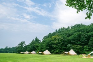 島根に“国立公園に泊まれる”グランピング施設がオープン！　トヨタEVの試乗体験など楽しめる
