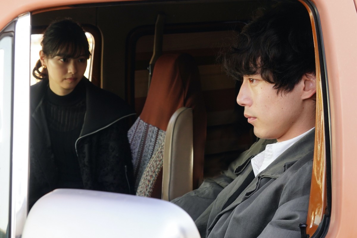 『Dr.チョコレート』今夜スタート　坂口健太郎、謎多き義手の元医師役で医療チームを結成