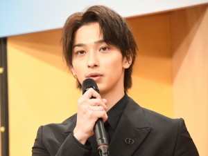 横浜流星、大河ドラマ『べらぼう～蔦重栄華乃夢噺～』制作・主演発表会見に登場