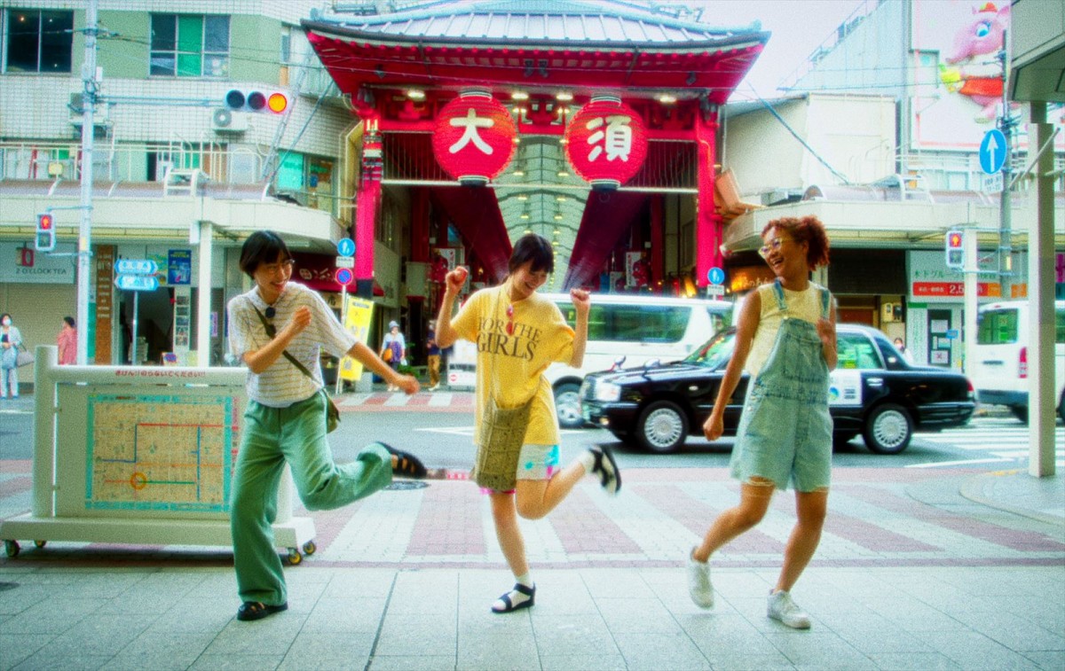 小川あん＆藤江琢磨主演、小泉今日子、尾野真千子ら共演　幻のアーティストの音楽と共におくる映画『PLASTIC』場面写真到着