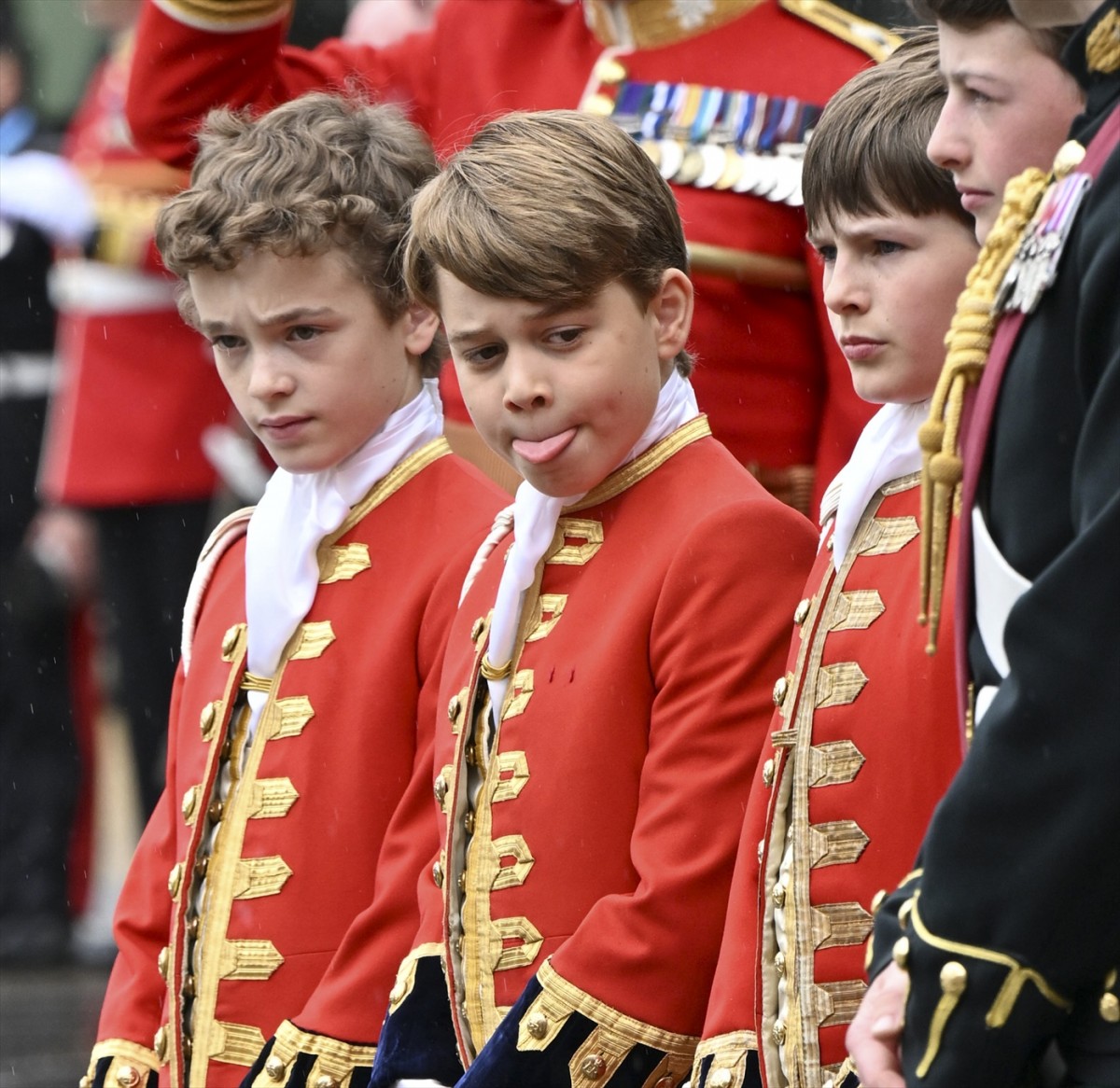 英チャールズ国王の戴冠式が執り行われる　ウィリアム皇太子夫妻の子どもたちも参加