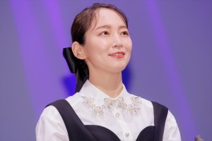 吉岡里帆、第32回日本映画批評家大賞 授賞式に登場