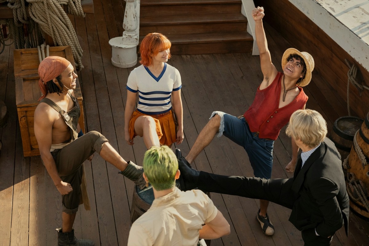 ルフィ、ゾロ、ナミ、ウソップ、サンジ　実写版『ONE PIECE』“麦わらの一味”の姿お披露目！　8.31配信決定