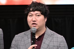 ロングコートダディ・兎、『M-1グランプリ2023』開催会見に登場