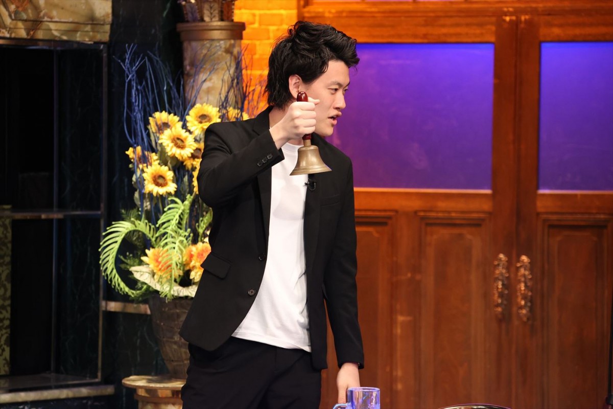 松本人志、Travis Japan・宮近海斗へ「君が怖い」発言！　あすの『酒のツマミになる話』