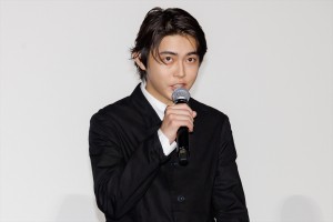 倉悠貴、映画『禁じられた遊び』完成披露イベントに登場