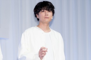 間宮祥太朗、花王「新・洗たく洗剤発表会」に登場