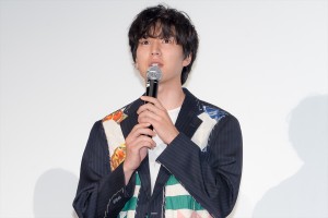 坂東龍汰、映画『バカ塗りの娘』完成披露舞台挨拶に登場