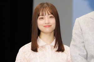 橋本環奈、映画『春に散る』公開直前イベントに登場