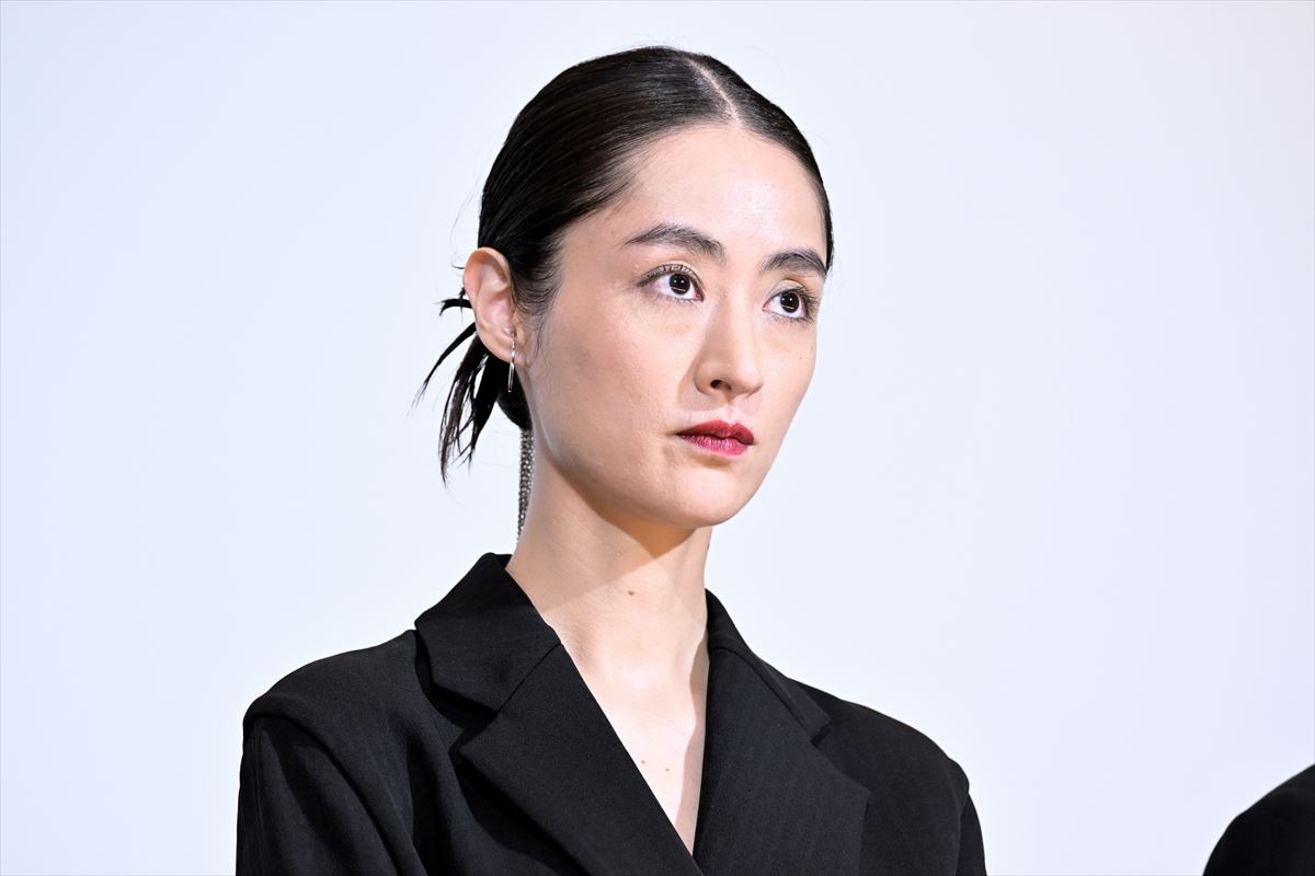 長谷川博己、綾瀬はるかの切り替えの速さに驚き　「血だらけの姿で『ピロちゃん今日何食べた？』とか」