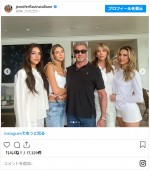 シルヴェスター・スタローンの誕生日を祝う写真を公開したジェニファー・フレイヴィン　※「ジェニファー・フレイヴィン」インスタグラム