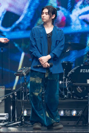 村上虹郎、映画『キリエのうた』プレミアムライブに登場