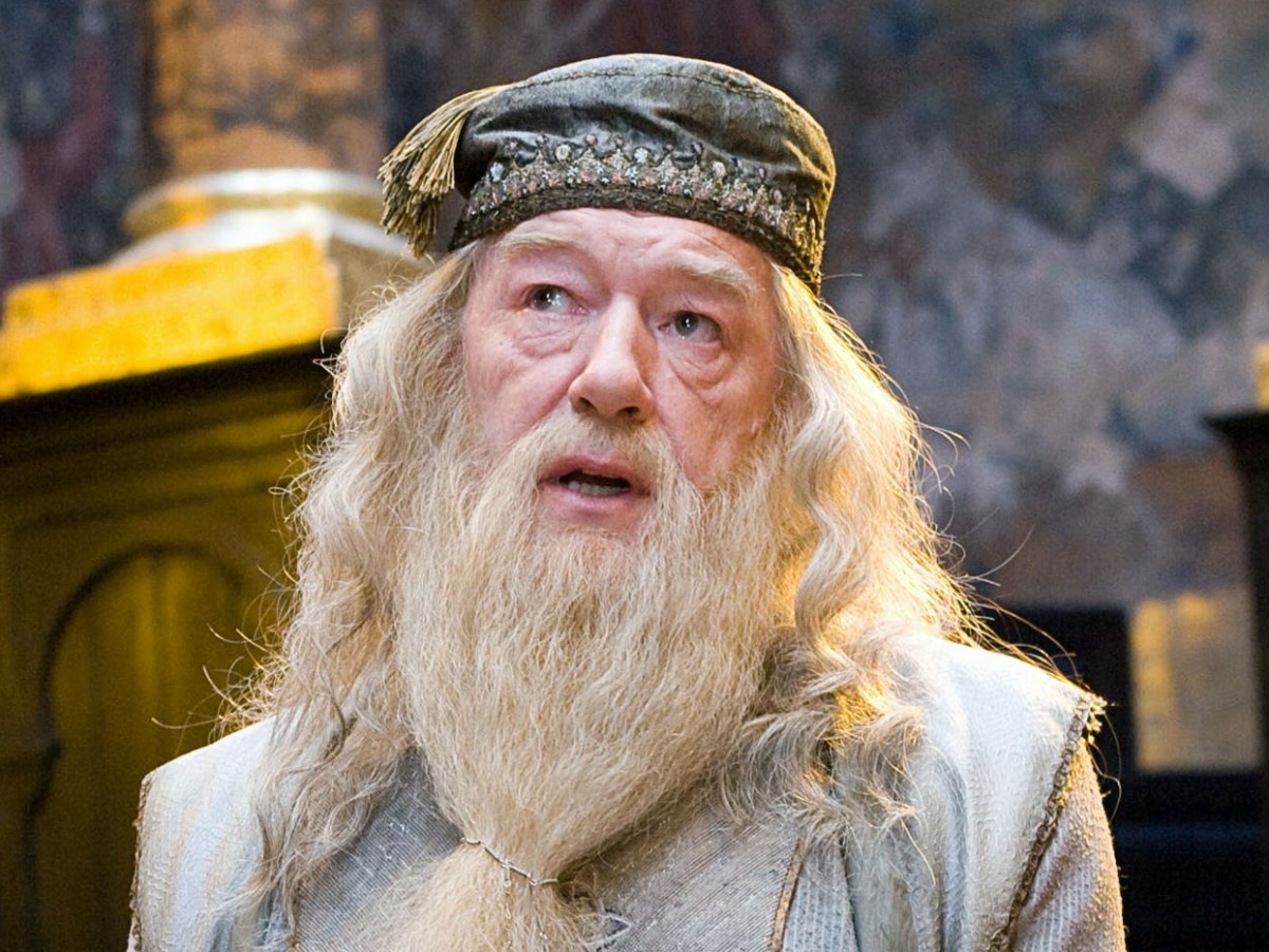 『ハリー・ポッター』ダンブルドア役マイケル・ガンボンさん死去 ハリー、ロン、ハーマイオニー役キャストらが追悼