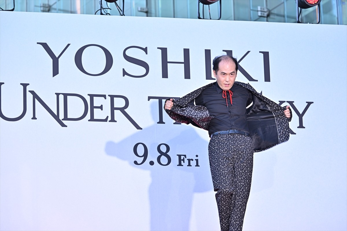 YOSHIKI、ハリウッドに名を刻む初の日本人に　HYDEとともに六本木に登場