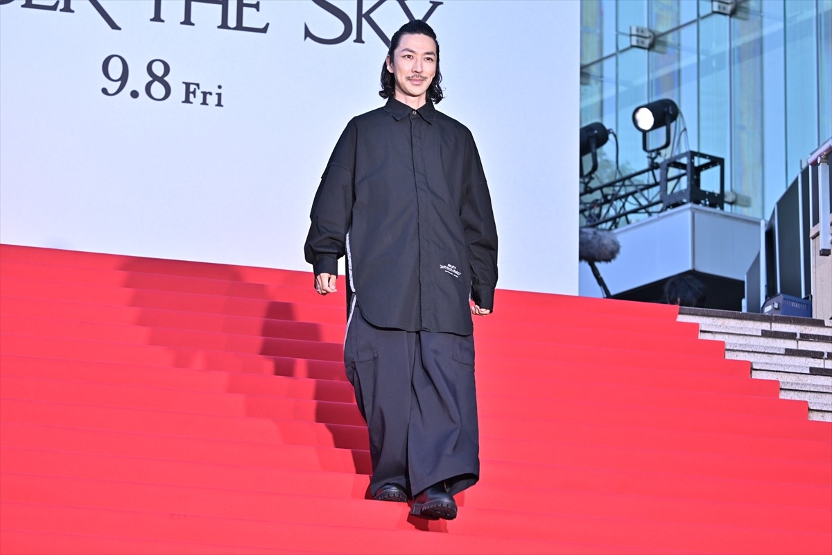 YOSHIKI、ハリウッドに名を刻む初の日本人に　HYDEとともに六本木に登場