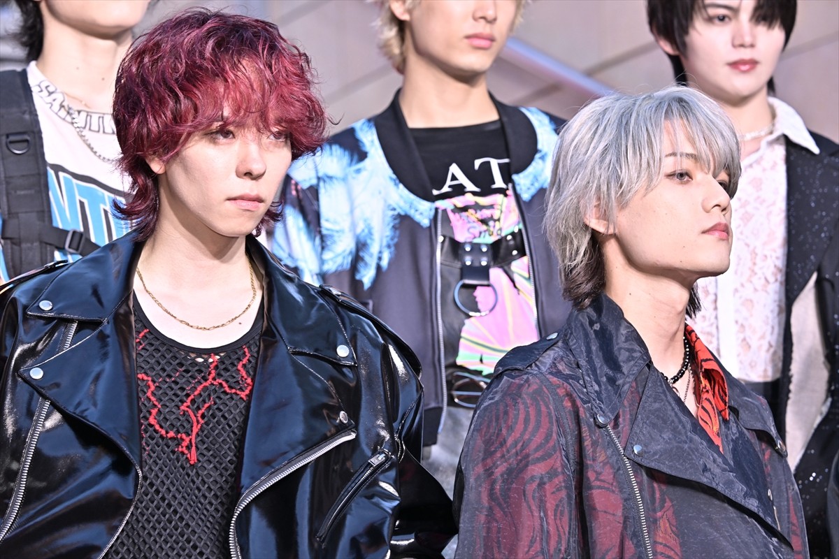YOSHIKI、ハリウッドに名を刻む初の日本人に　HYDEとともに六本木に登場