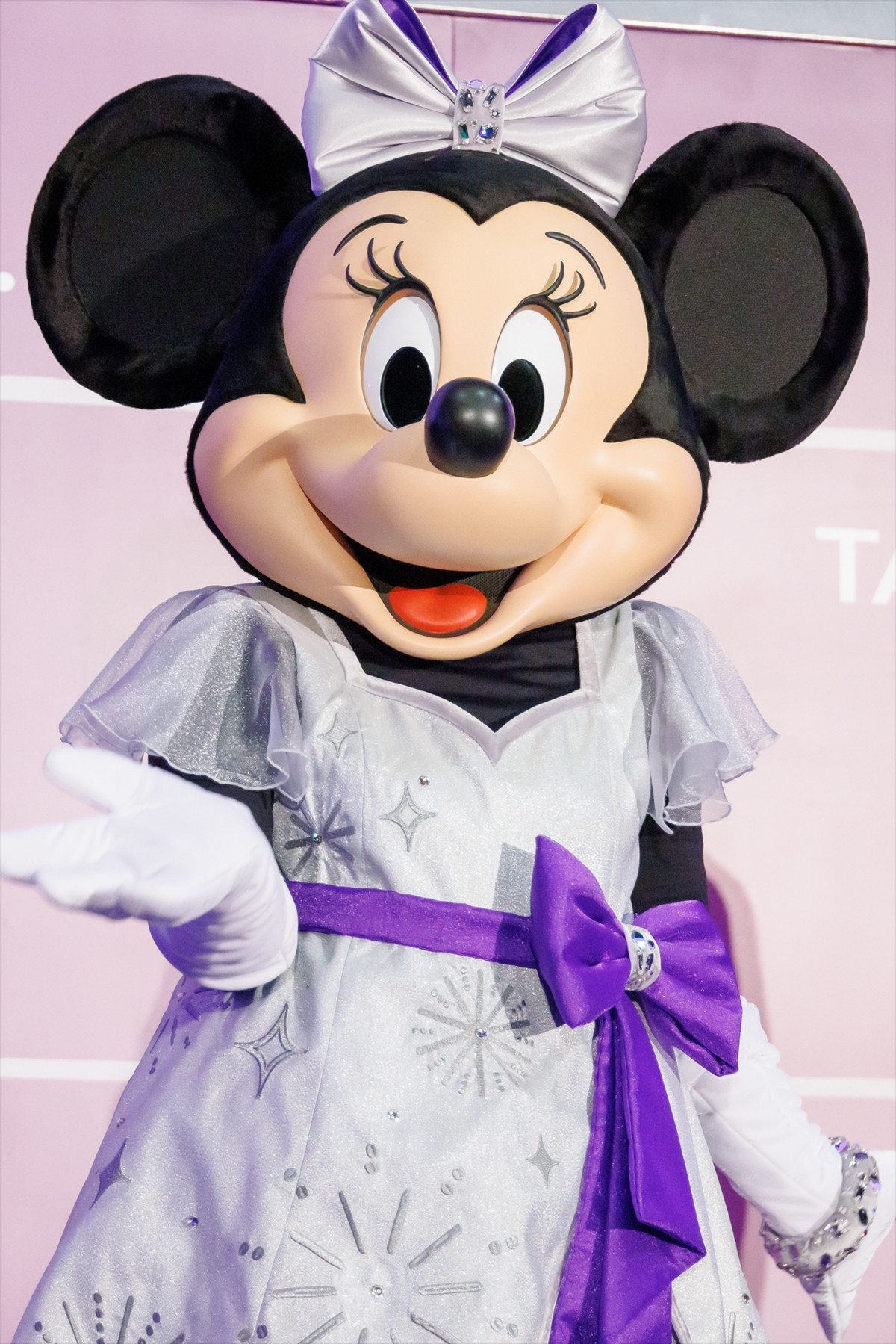 松たか子、『アナ雪』吹き替えは「修行の山にこもるみたいな感じ」