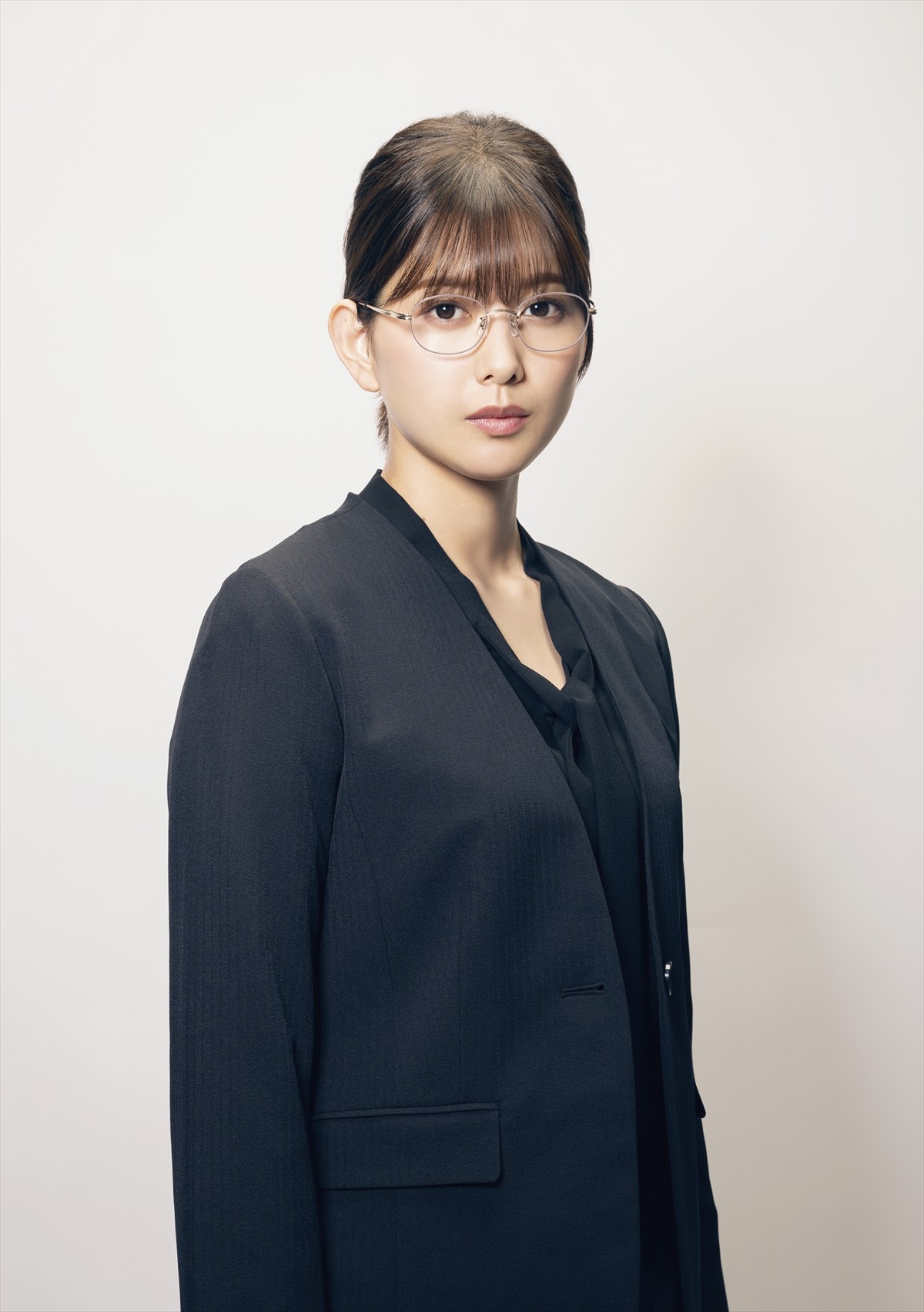 板谷由夏『ブラックファミリア』、家族キャストに山中崇、森崎ウィン、渡邉理佐、星乃夢奈