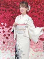 着物姿を披露した渡辺美奈代　※「渡辺美奈代」オフィシャルブログ