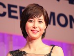 「日本ジュエリーベストドレッサー賞」に出席した松嶋菜々子（2013）