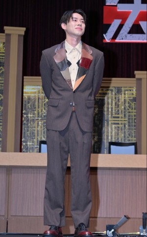 戸塚純貴、映画『法廷遊戯』完成披露試写会イベントに登場