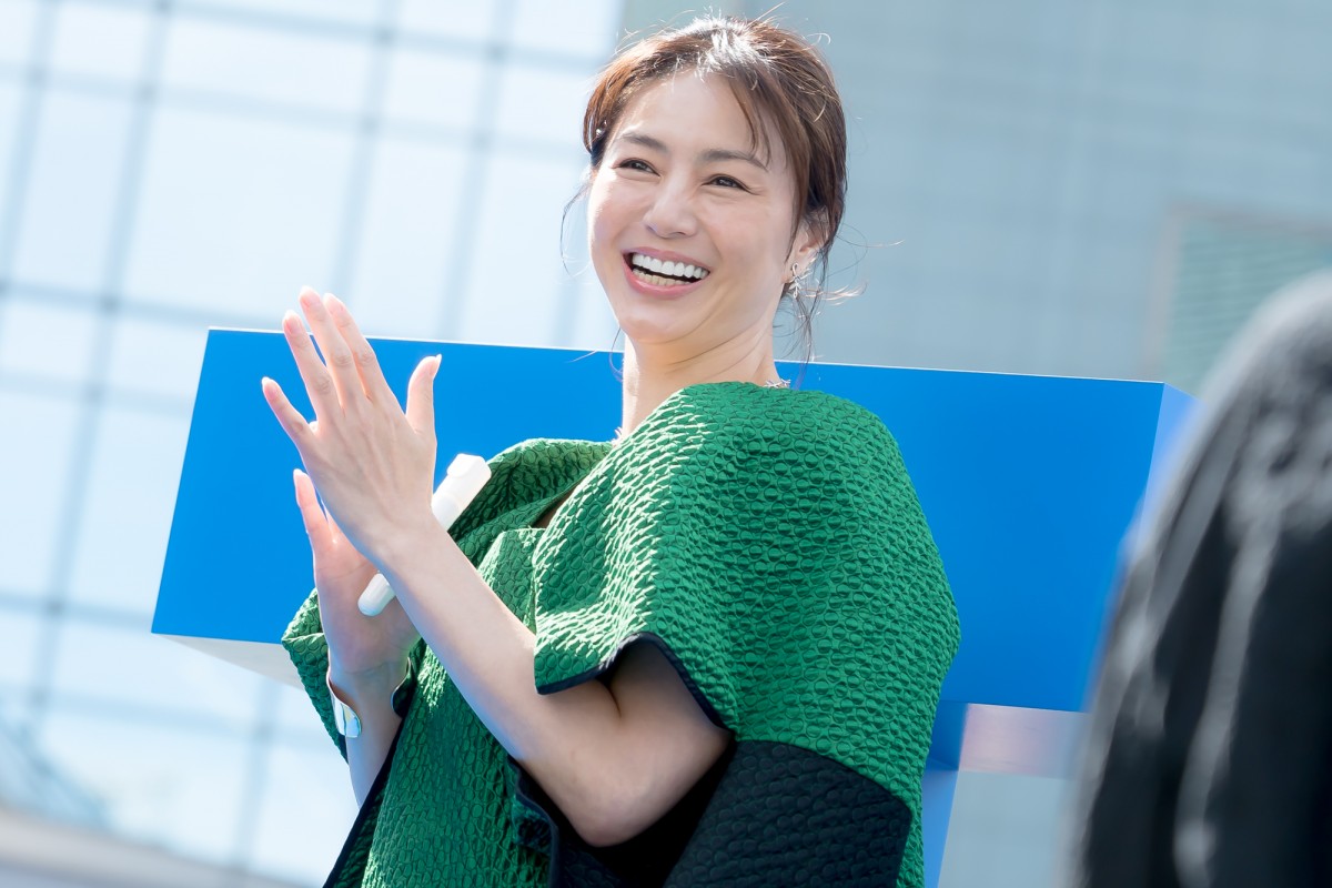 鈴木亮平、豪華出演者が集まる制作発表で意気込み「日本のドラマ全体が盛り上がっていけるようにがんばりたい」