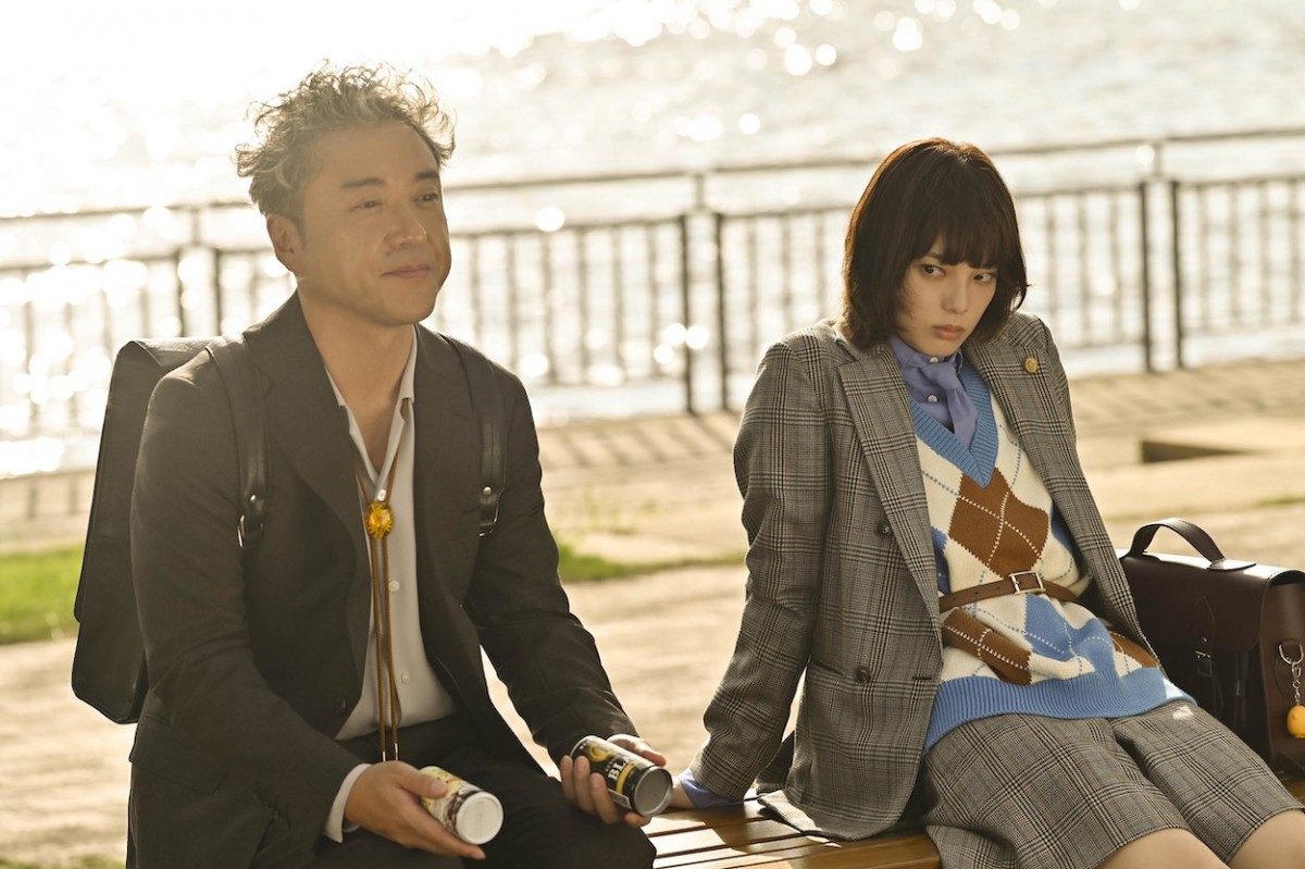 ムロツヨシ＆平手友梨奈がパラリーガルと弁護士のバディに！　『うちの弁護士は手がかかる』今夜スタート