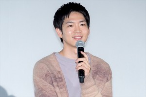 松下洸平、木曜劇場『いちばんすきな花』完成披露試写イベントに登場