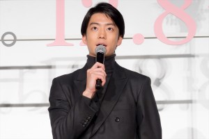 伊藤健太郎、映画『あの花が咲く丘で、君とまた出会えたら。』完成披露試写会に登場