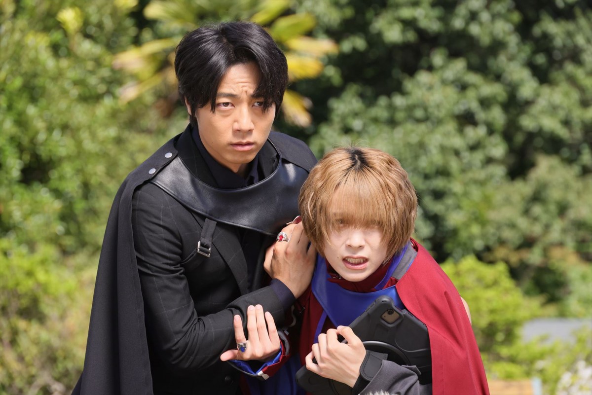 『仮面ライダーガッチャード』第12話「暴走ライナー！暗黒ライダー！」、漆黒の悪魔が降臨する