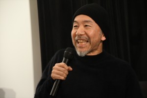 塚本晋也監督、映画『ほかげ』公開記念舞台挨拶に登場