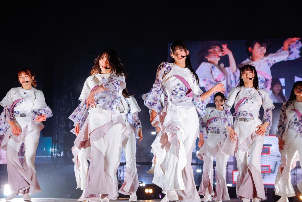 櫻坂46、3周年ライブに7万2000人「今までと違った1年」　遠藤光莉の復帰、「BACKS LIVE」開催発表も