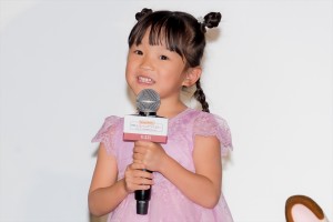 村方乃々佳、『劇場版 シルバニアファミリー フレアからのおくりもの』完成披露舞台挨拶に登場