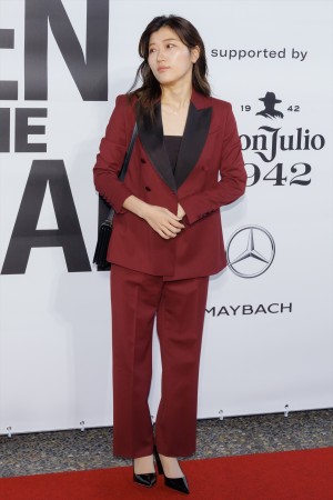 ヒコロヒー、「GQ MEN OF THE YEAR 2023」フォトコールに登場