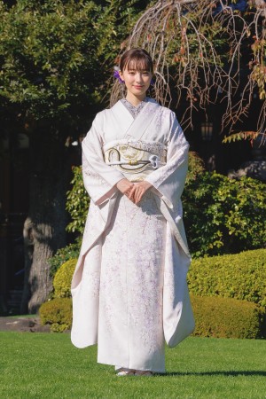 宮本茉由、「オスカープロモーション 2024年新春 晴れ着撮影会」に登場