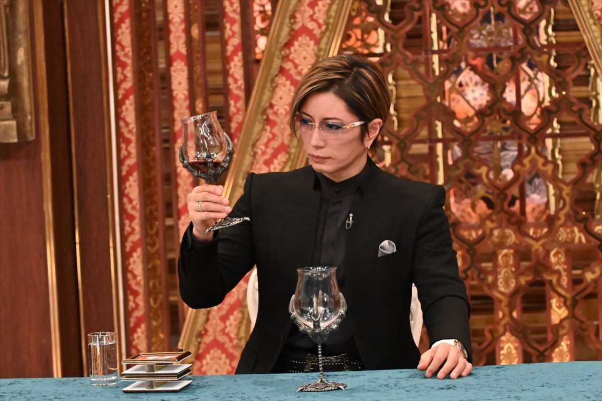 『芸能人格付けチェック!2024お正月スペシャル』に出演するGACKT