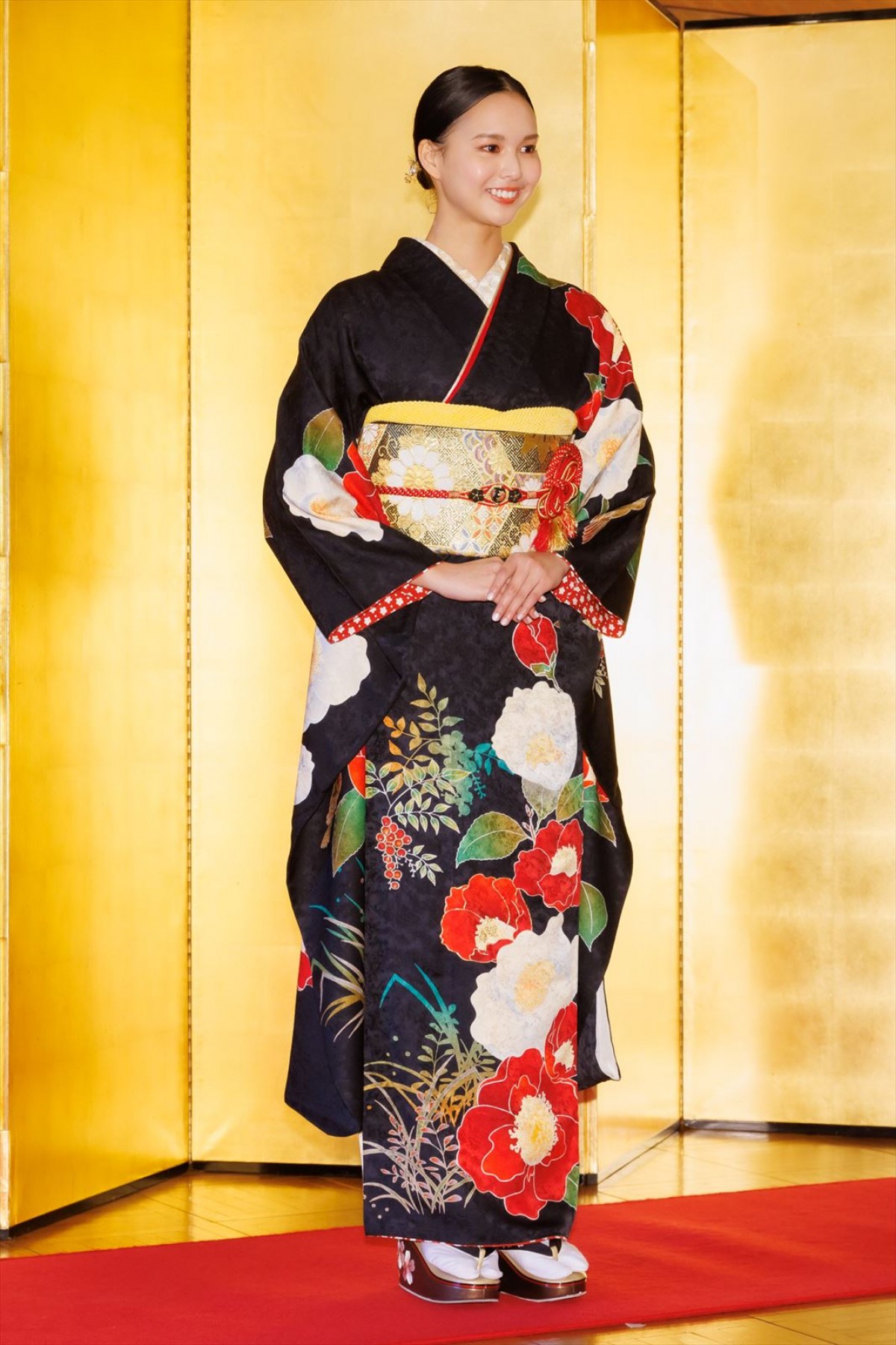 河野景子＆元貴乃花親方の次女・白河れい、両親の名前を伏せてオーディションサイトに登録