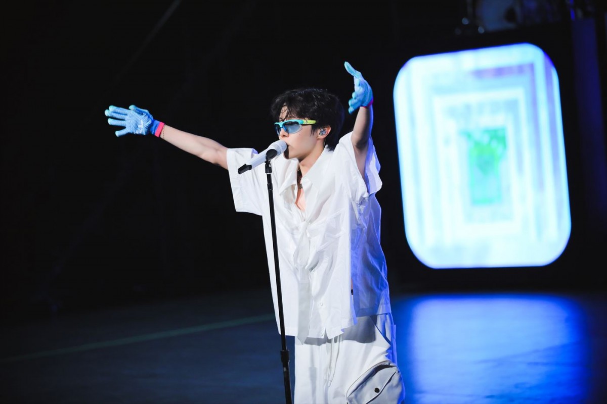 BTS・J-HOPEが歌って踊って飛び跳ねる！　ドキュメンタリー『j-hope IN THE BOX』ティザー予告到着