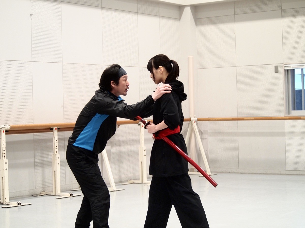 菅井友香、櫻坂46卒業後初の大舞台で「さらにパワーアップしたものをお見せできるように」